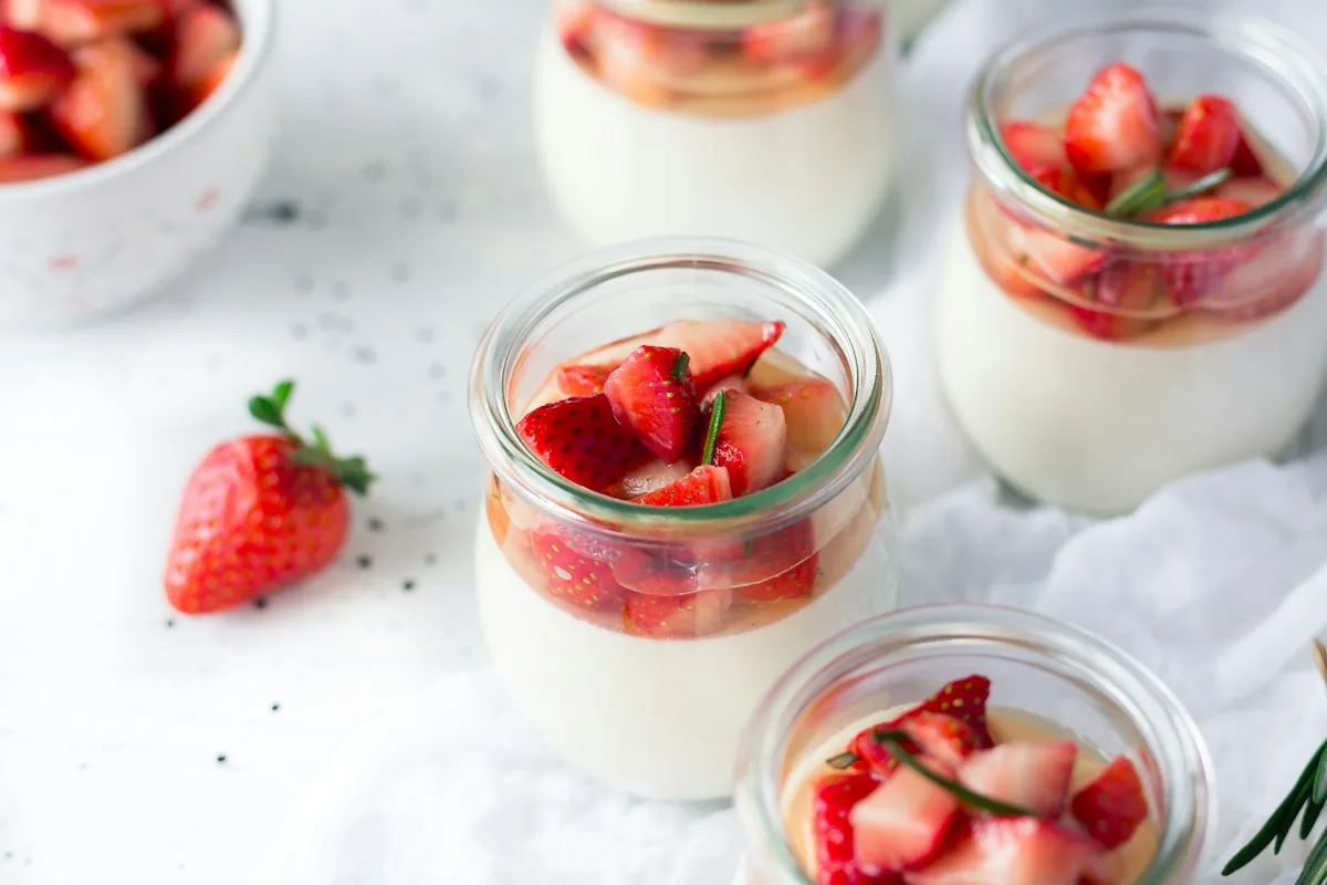 Panna cotta vanille et fruits rouges